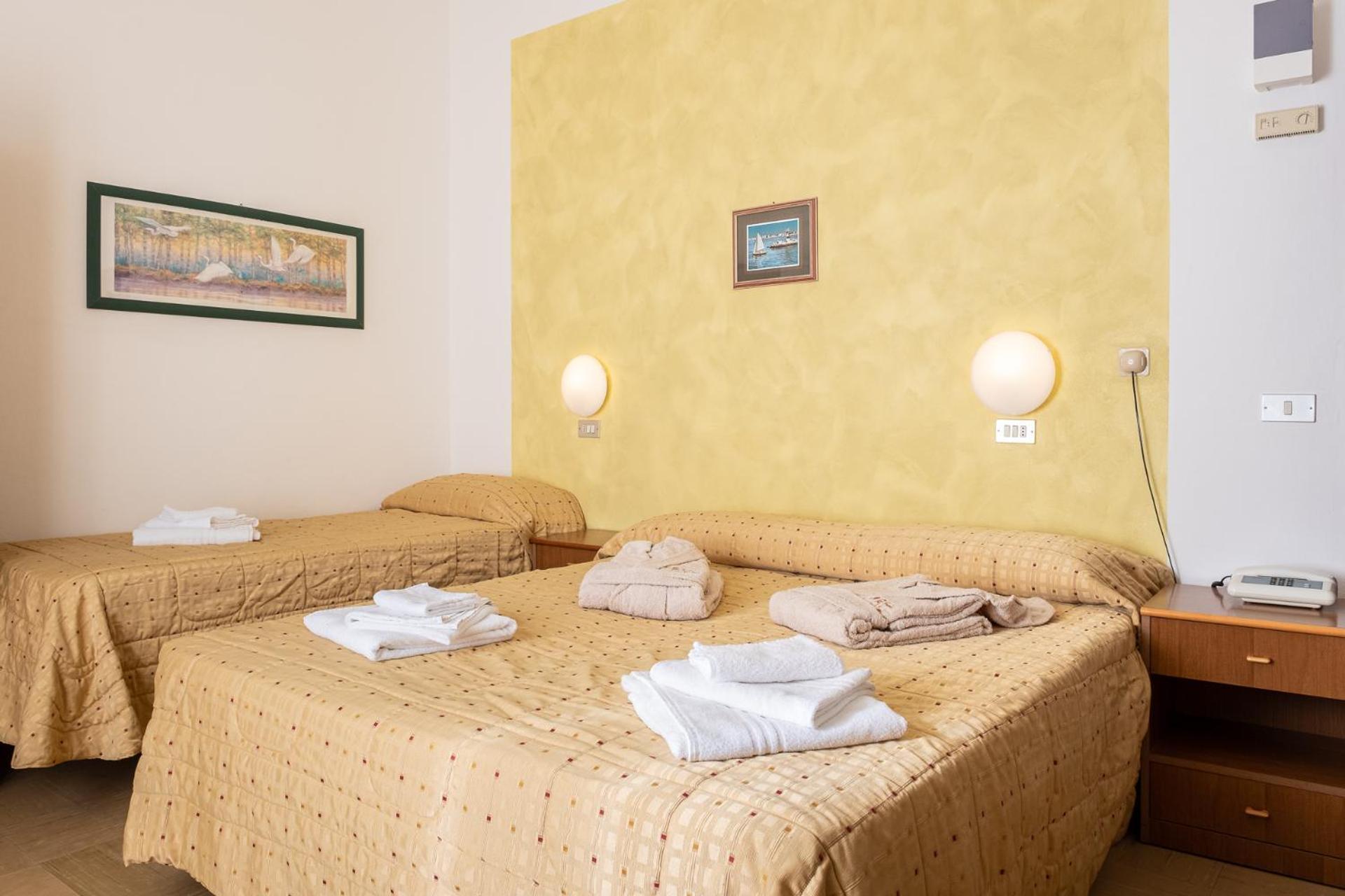 Hotel Pironi San Mauro Mare Экстерьер фото