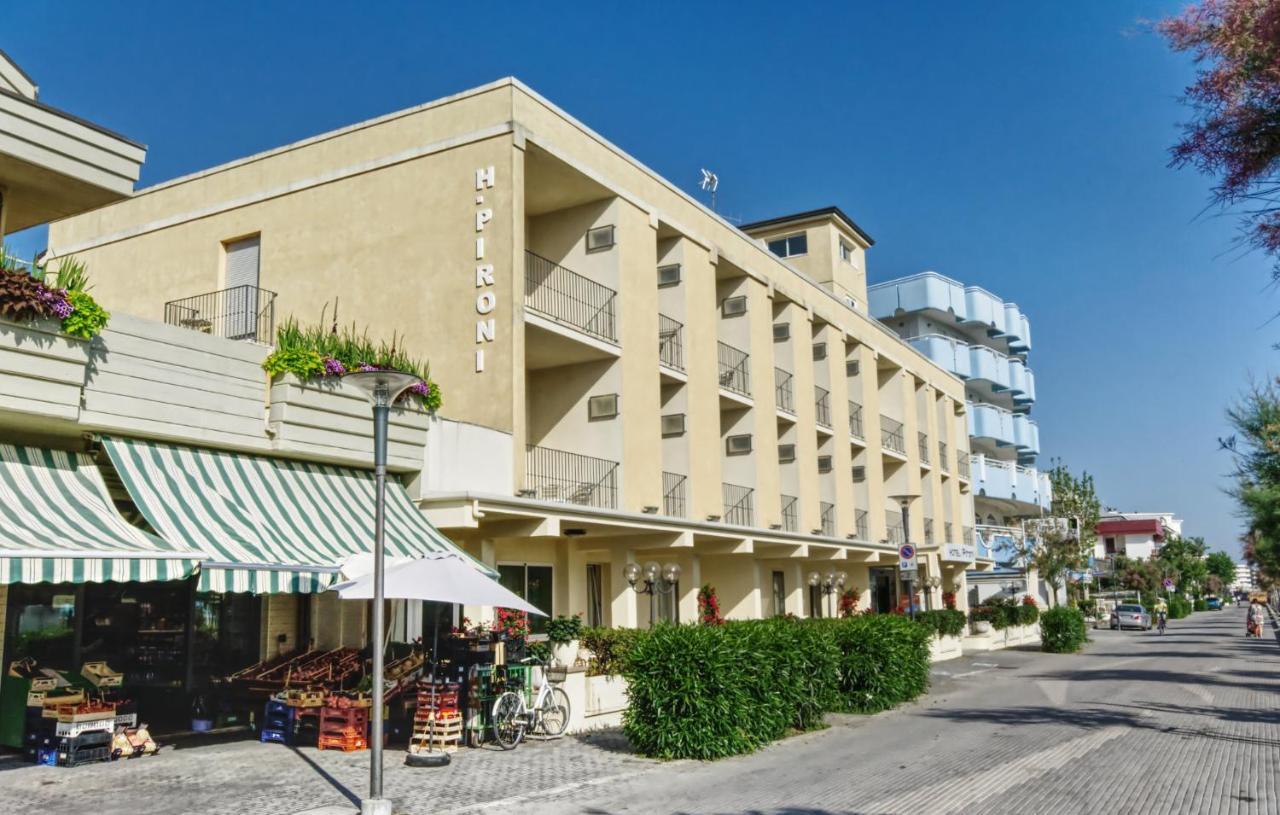 Hotel Pironi San Mauro Mare Экстерьер фото