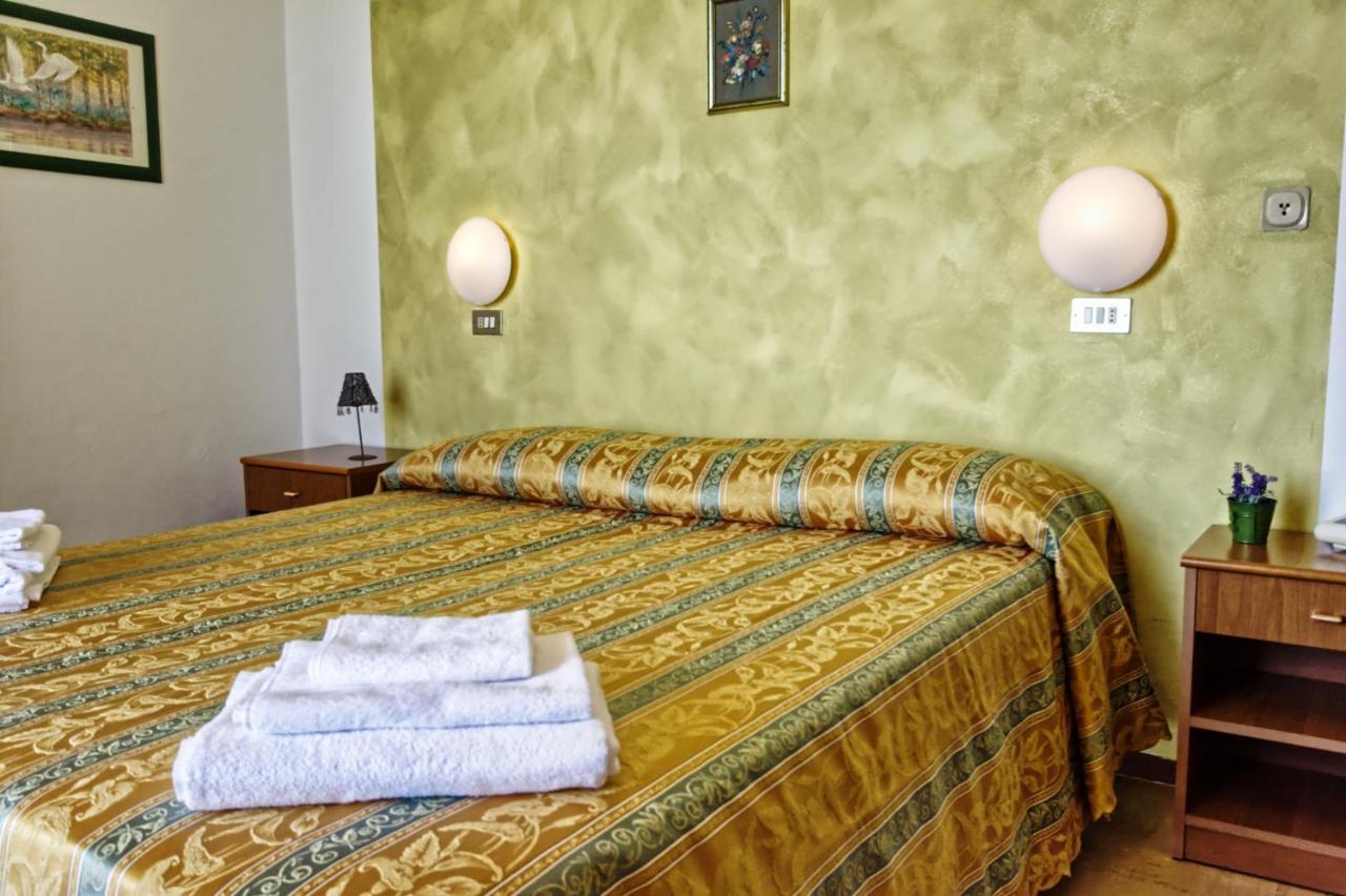 Hotel Pironi San Mauro Mare Экстерьер фото